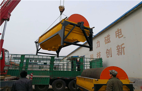 鐵礦磁選機,濰坊鐵礦磁選機價格_濰坊鐵礦磁選機價格如何配置,選三氧化二鐵嗎? 鐵礦磁選機,濰坊鐵礦磁選機價格_濰坊鐵礦磁選機價格如何配置,選三氧化二鐵嗎?